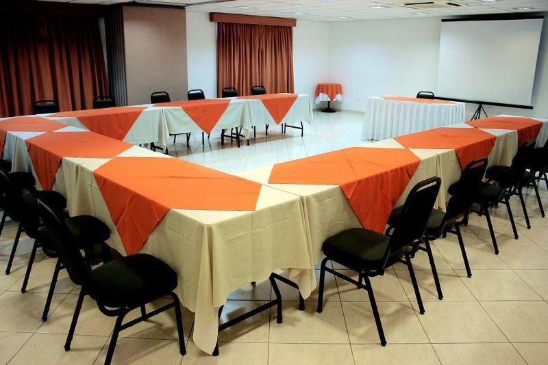 Harbor Self Graciosa Hotel กวาโตรบาร์ฮัส ภายนอก รูปภาพ